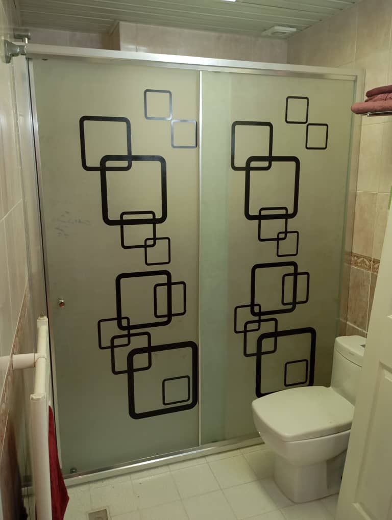 تولید و نصب شیشه بالکنی جنتی در تبریز